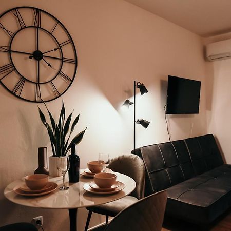 Studio Apartman Mia 茹帕尼亚 外观 照片