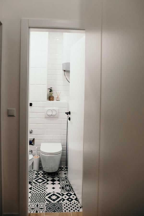 Studio Apartman Mia 茹帕尼亚 外观 照片